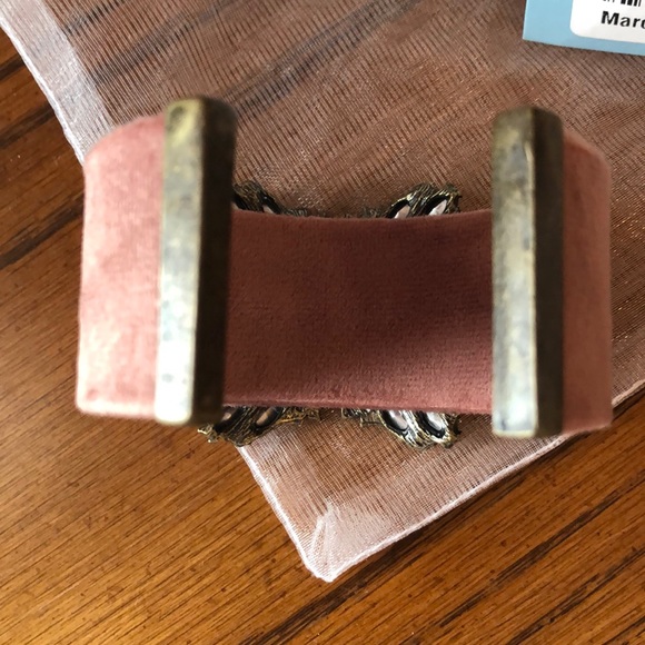 New Plunder Retired Marcetta Crystal Pendant Cuff - Picture 4 of 4